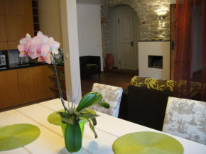 Гостиница Old Town Apartment  Таллинн